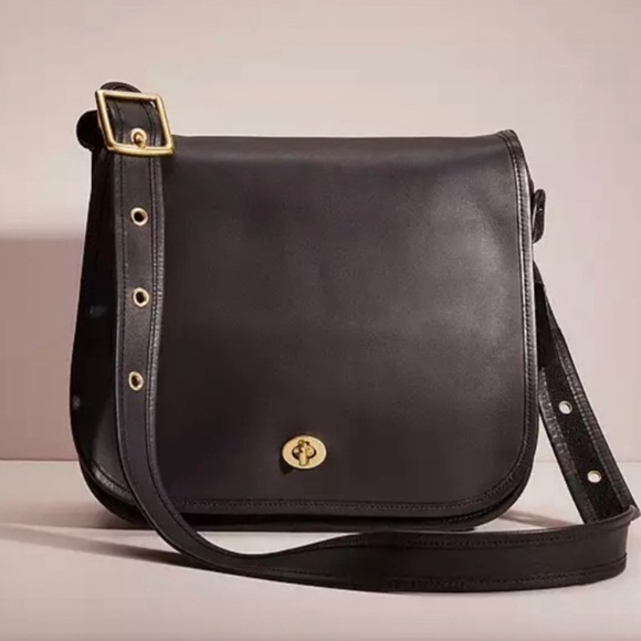 Coach Handbags - Vintage Coach Stewardess Bag 9525 in Black